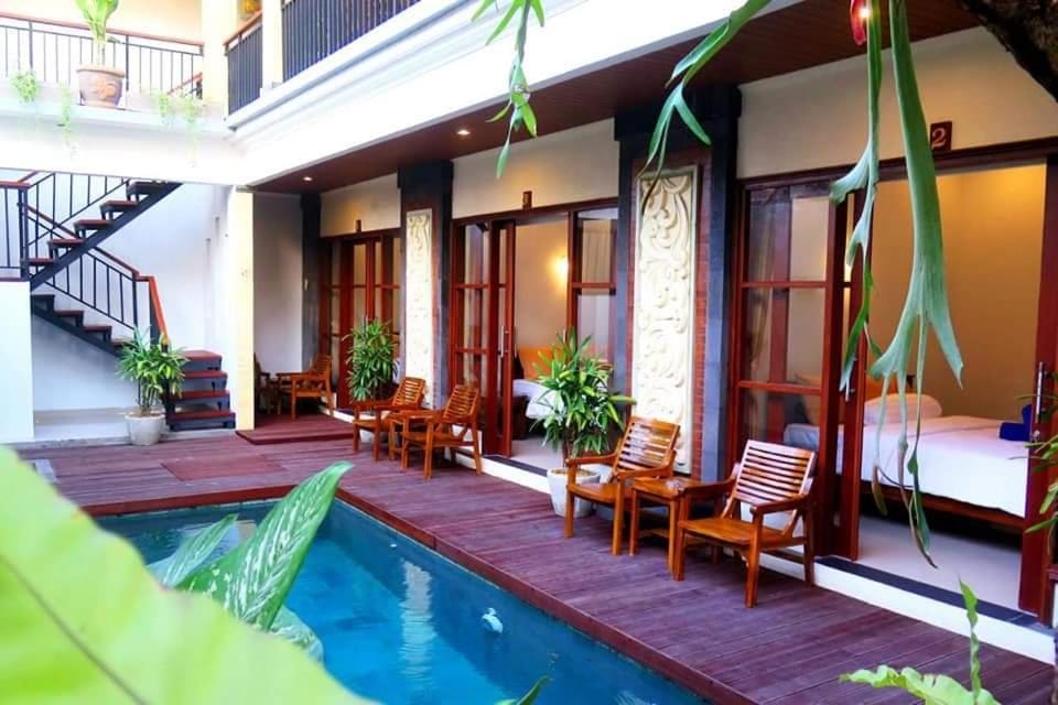 sari sedana guesthouse Bed and Breakfast in North Kuta