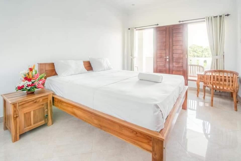 Canggu upasedana guesthouse Bed and Breakfast in North Kuta