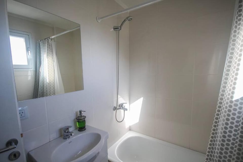 Super céntrico, amplio y equipado - Ideal Consulado España Apartment in Bahía Blanca