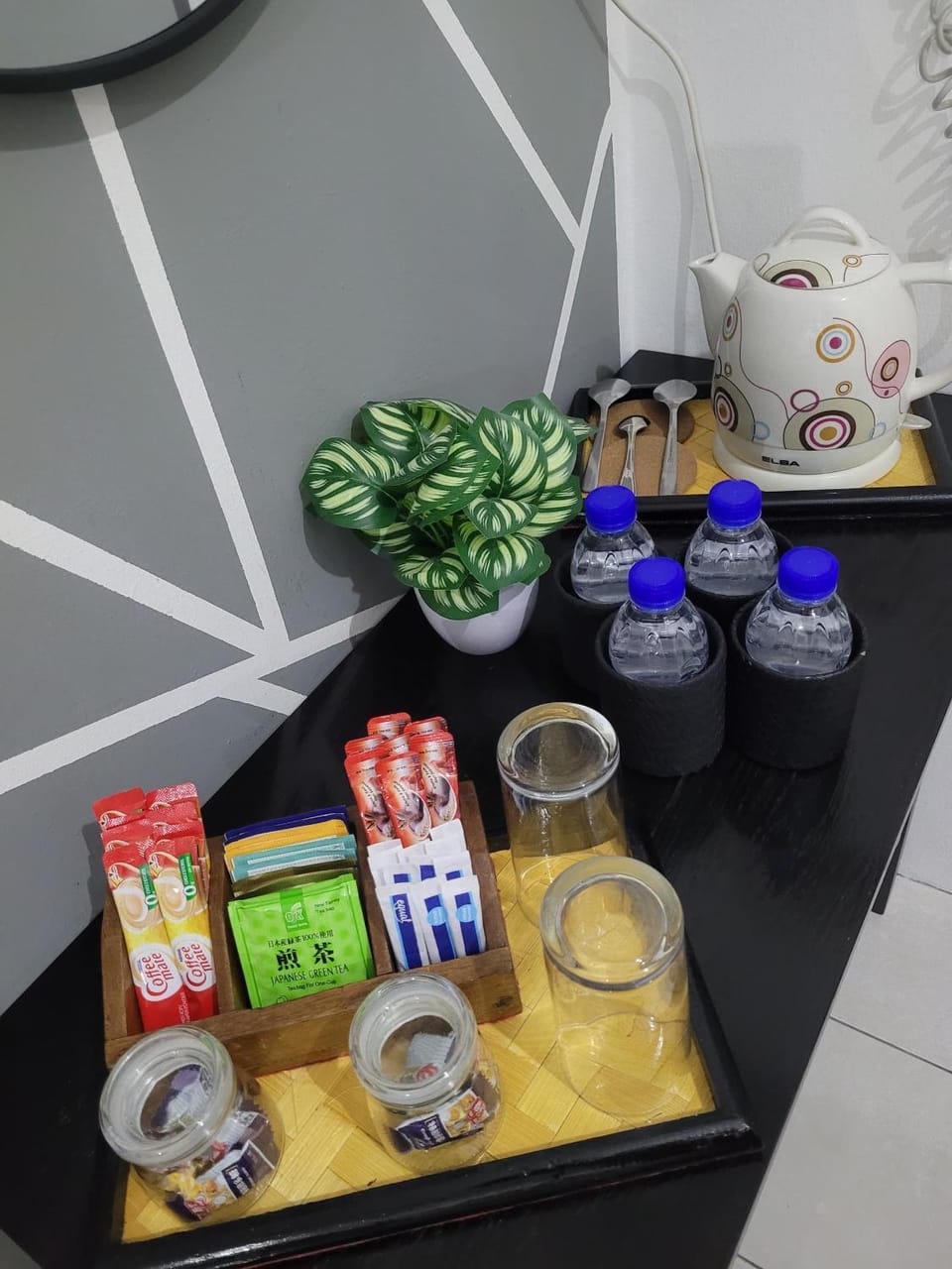 Coffee/tea facilities