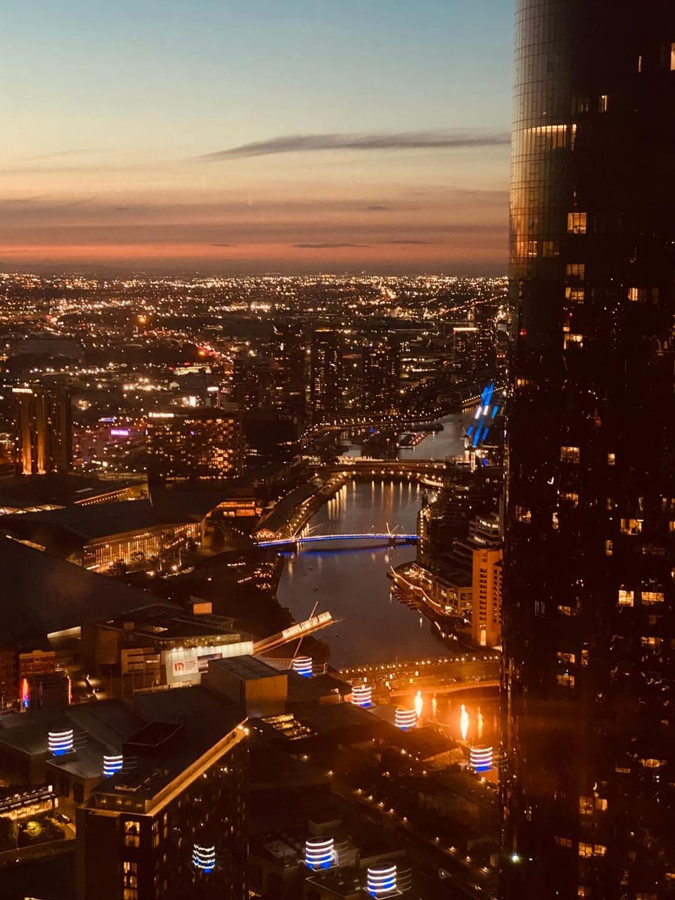 Sky Home - Ocean view 2 BR with Sunrise and Sunset views Apartment in Southbank