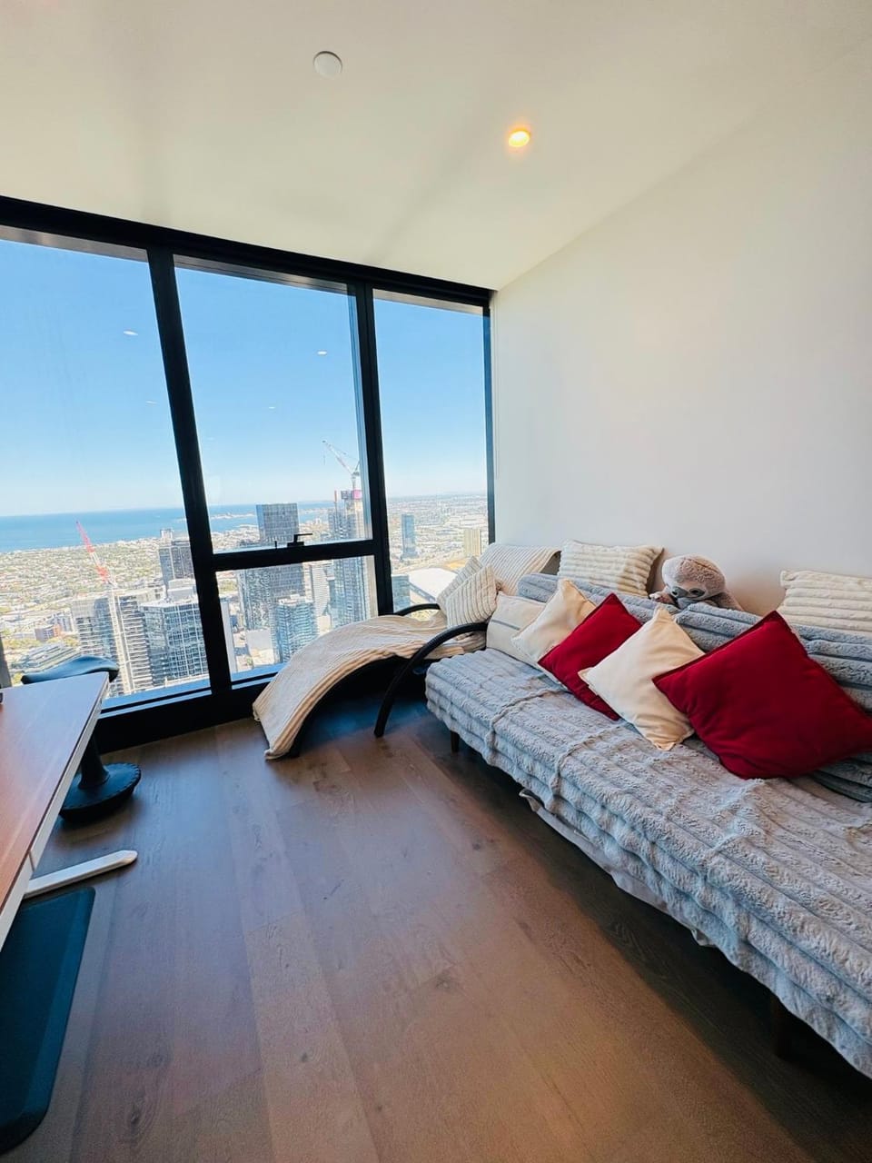Sky Home - Ocean view 2 BR with Sunrise and Sunset views Apartment in Southbank