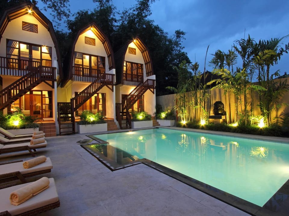 Swimming pool, Sports