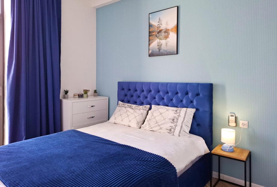 Cozy 1BR Apt near Metro Station on Saburtalo. Apartment in Tbilisi, Georgia