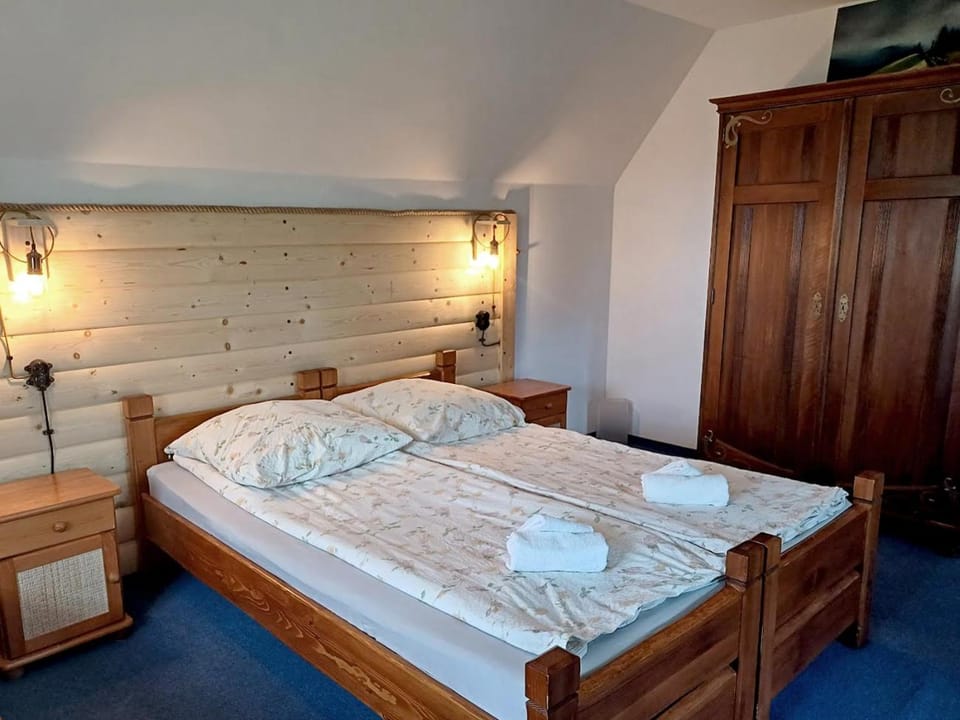 Bed, Bedroom, wardrobe