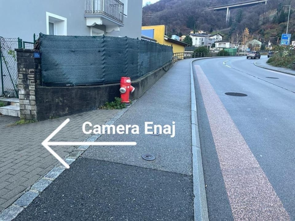 Camera Enaj Bed and Breakfast in Canton of Ticino