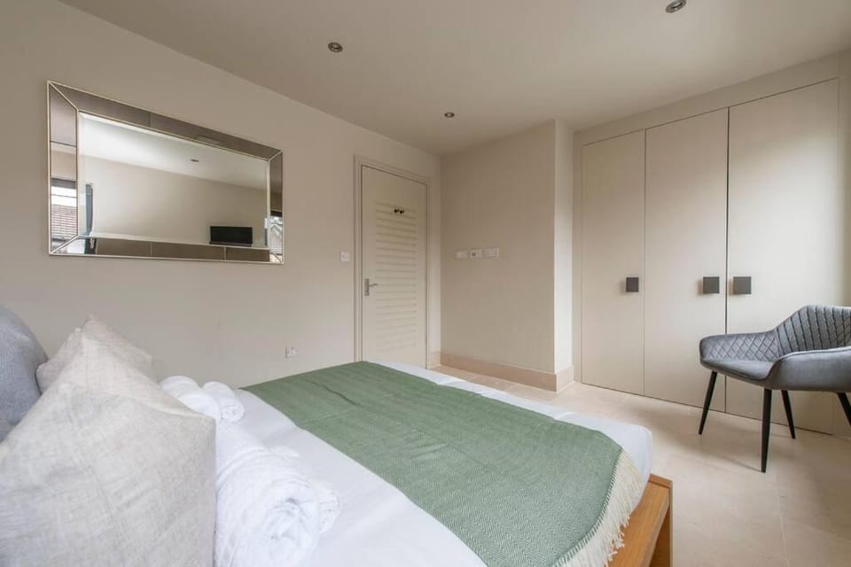 Elegant 1-BR Retreat in Ilford Centre Ley Apartment in Ilford