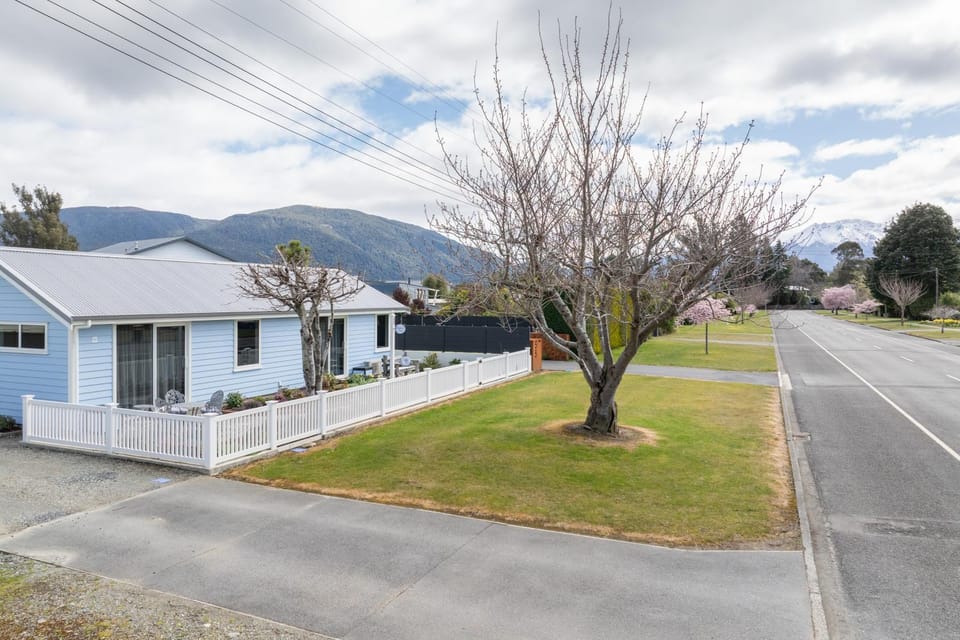 The Mayflower Cottage Apartment in Te Anau