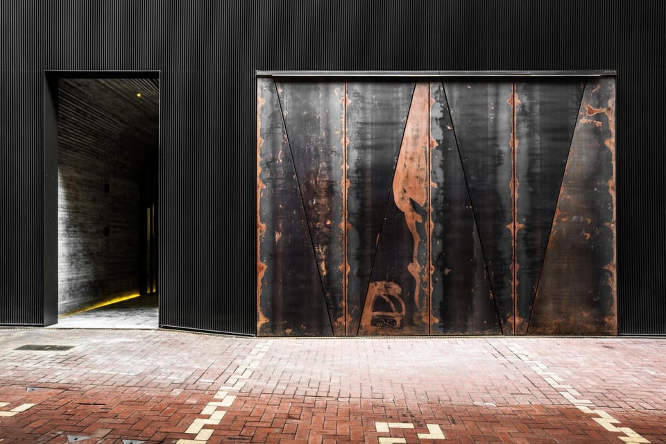 Facade/entrance, Day
