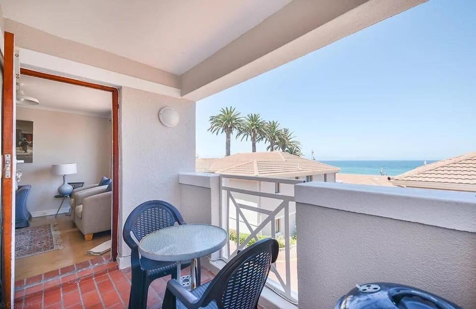 Sea, Sun, Kalk Bay, Dalebrook Apartment in Cape Town