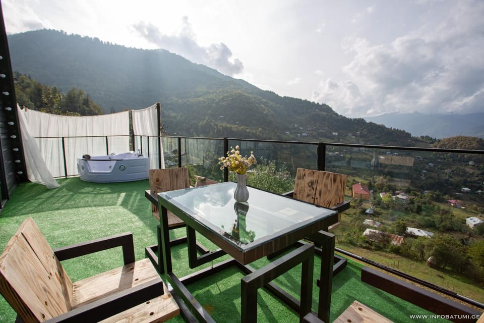 View (from property/room), Mountain view