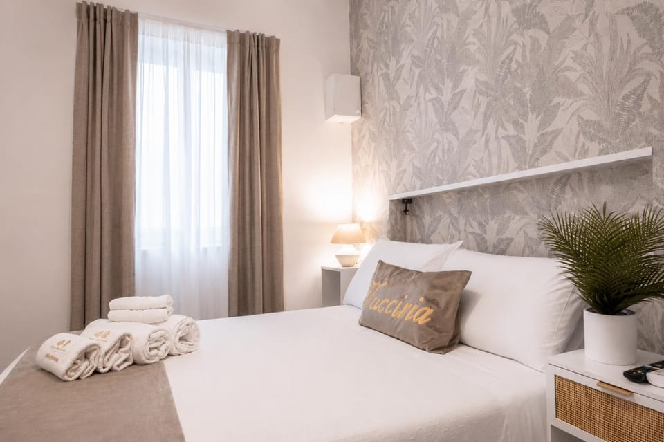 Bed, View (from property/room), Bedroom, towels