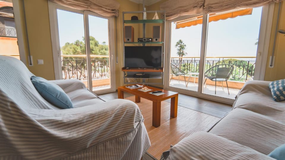 SeaHomes Vacations - NAUTIC MARITIME Apt Apartment in Blanes