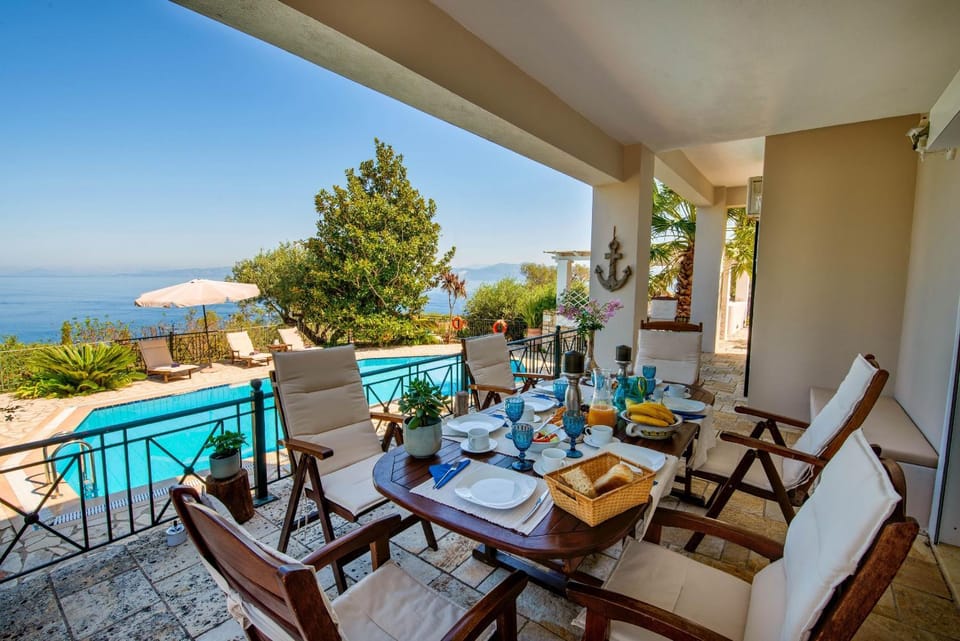 Patio, Day, Natural landscape, View (from property/room), Balcony/Terrace, Seating area, Dining area, Pool view, Sea view, Swimming pool, sunbed