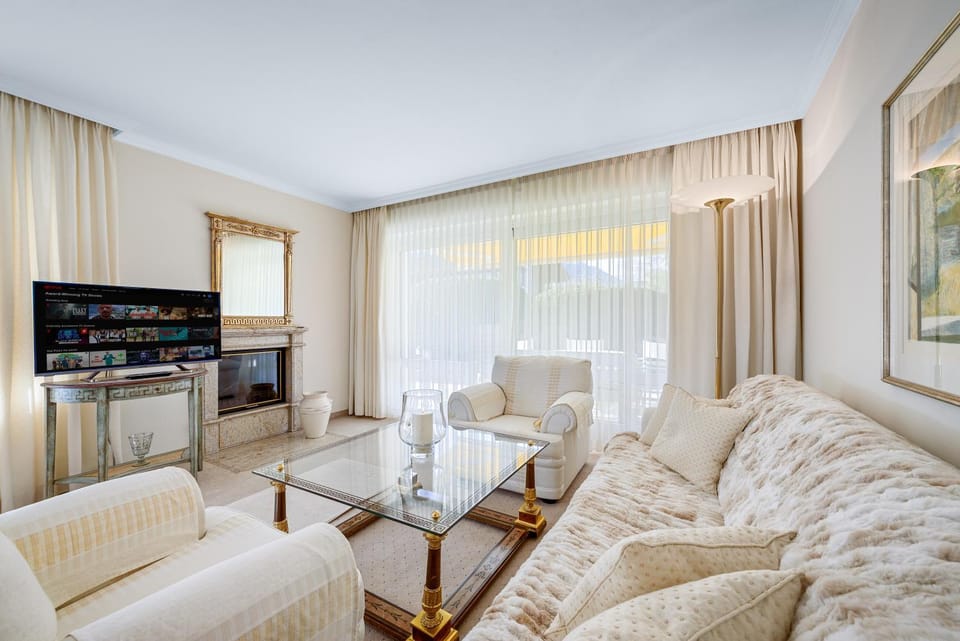 Alpine Garden Suite Apartment in Garmisch-Partenkirchen