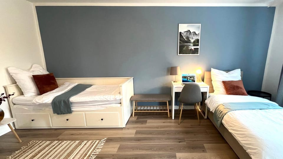 Bed, Living room, Bedroom