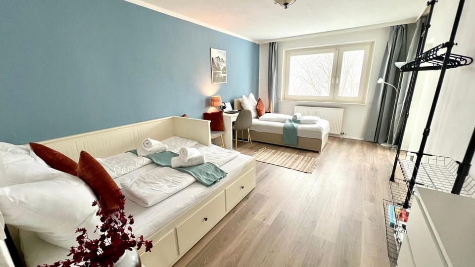 Bed, Living room, Bedroom