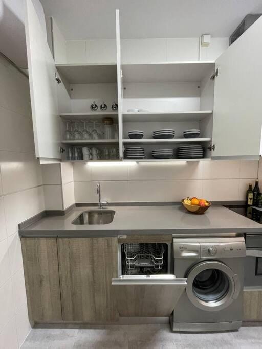 Downtown Jinetes Deluxe with pool & free parking Apartment in Malaga
