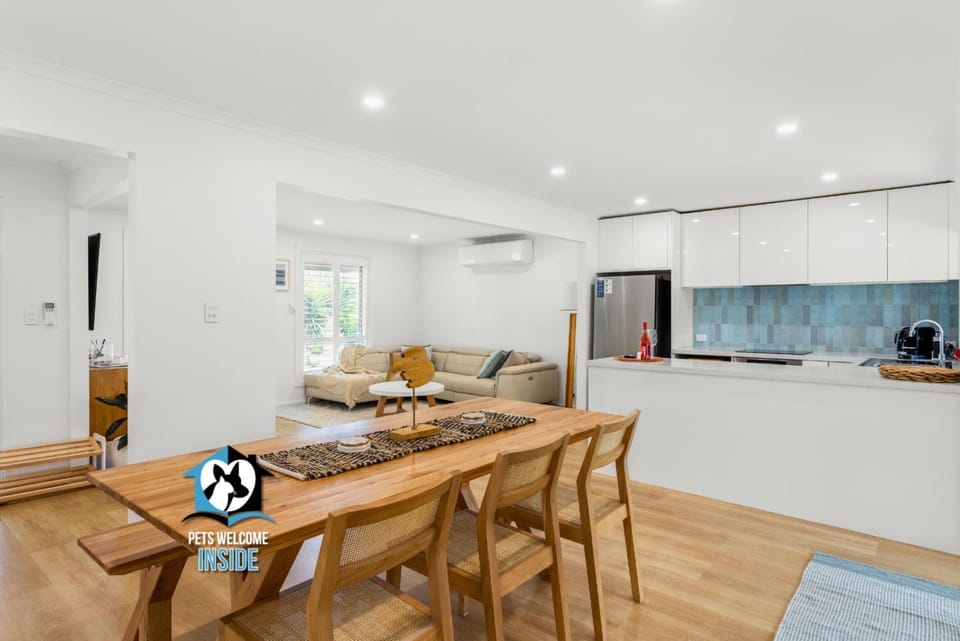 Hampton's Style Holiday Retreat - close to the beach! House in Encounter Bay