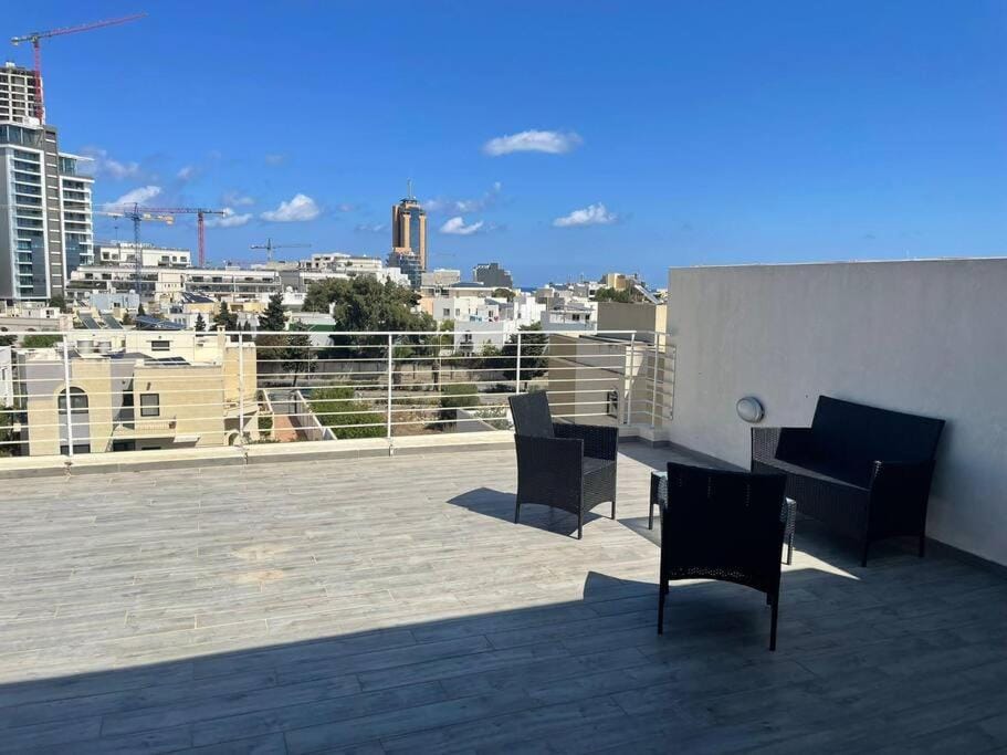 New two bedroom penthouse in Swieqi/St.Julian's Apartment in Saint Julians
