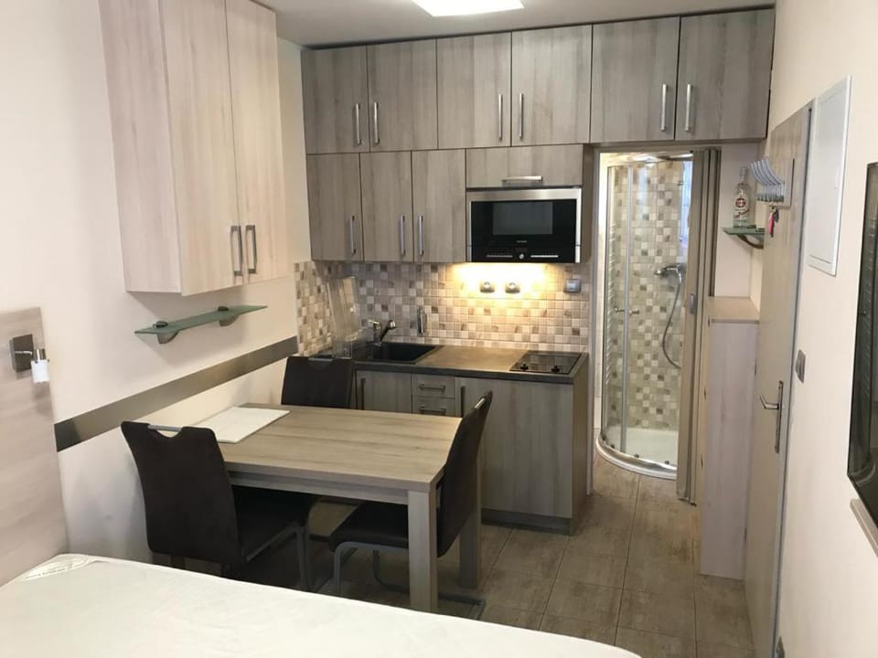 Apartmán 15 Mísečky Apartment in Lower Silesian Voivodeship