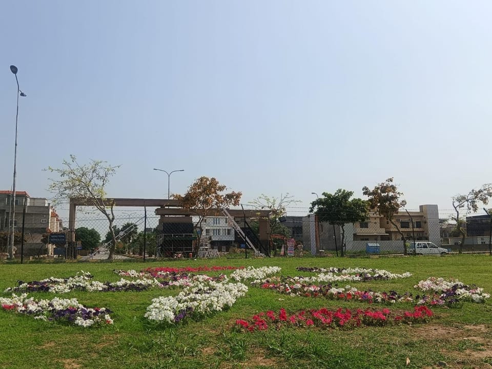 Capital Guest House, Islamabad near Bahria Town , Rawalpindi Bed and Breakfast in Islamabad