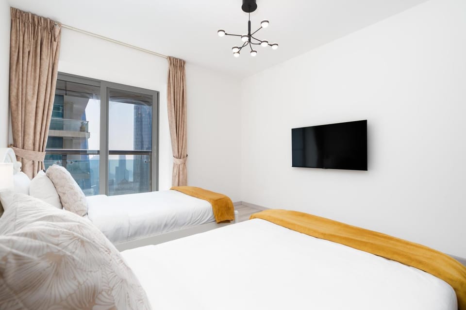 Lux BnB Princess Tower Palm Ocean Views Apartment in Dubai