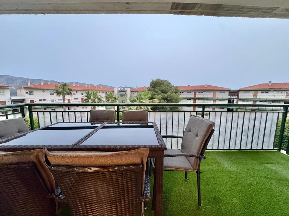 Balcony/Terrace, Mountain view