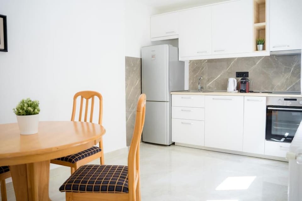 Downtown, spacious, 2 bedroom apartment Apartment in Belgrade