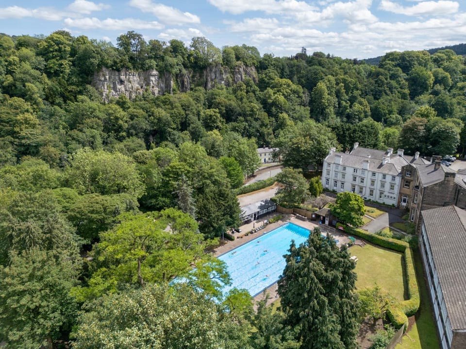 Property building, Spring, Bird's eye view