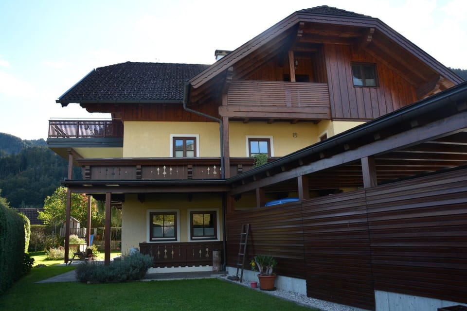 Property building, Balcony/Terrace