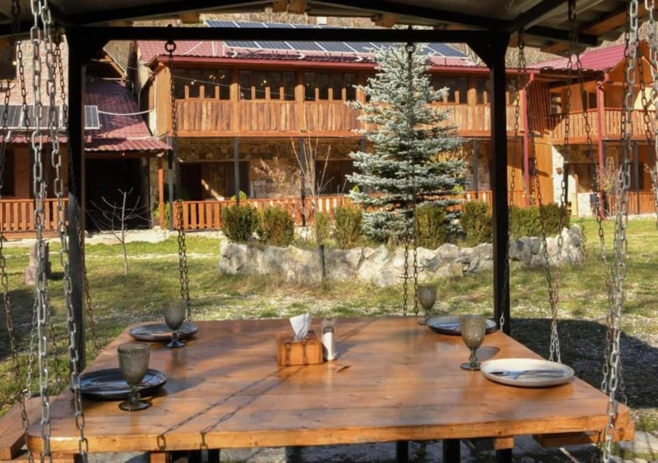 Property building, Garden, Dining area, Garden view