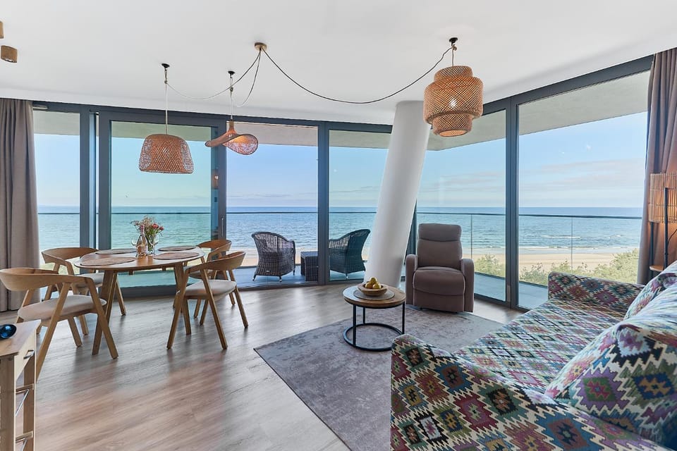 Living room, Sea view