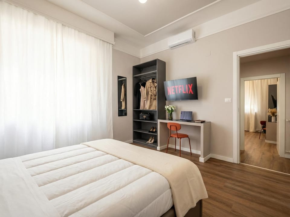 Bed, Photo of the whole room, Bedroom