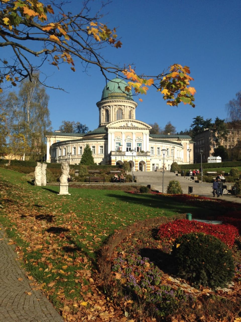 Nearby landmark, Autumn