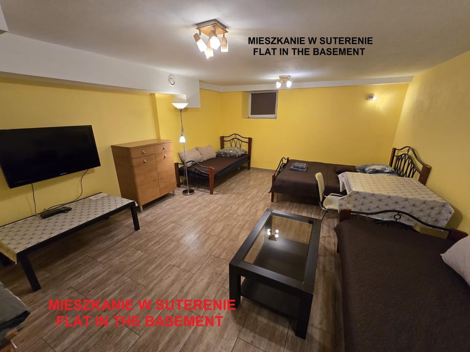 Living room, Photo of the whole room, Bedroom