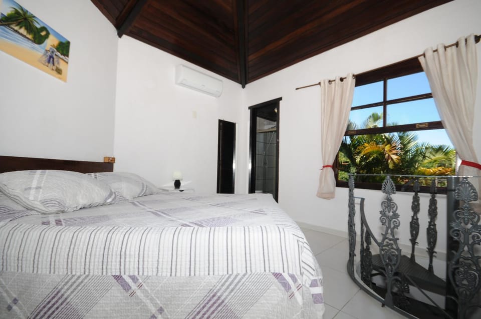 Chalés Bougainville Búzios Chalet in Armacao dos Buzios