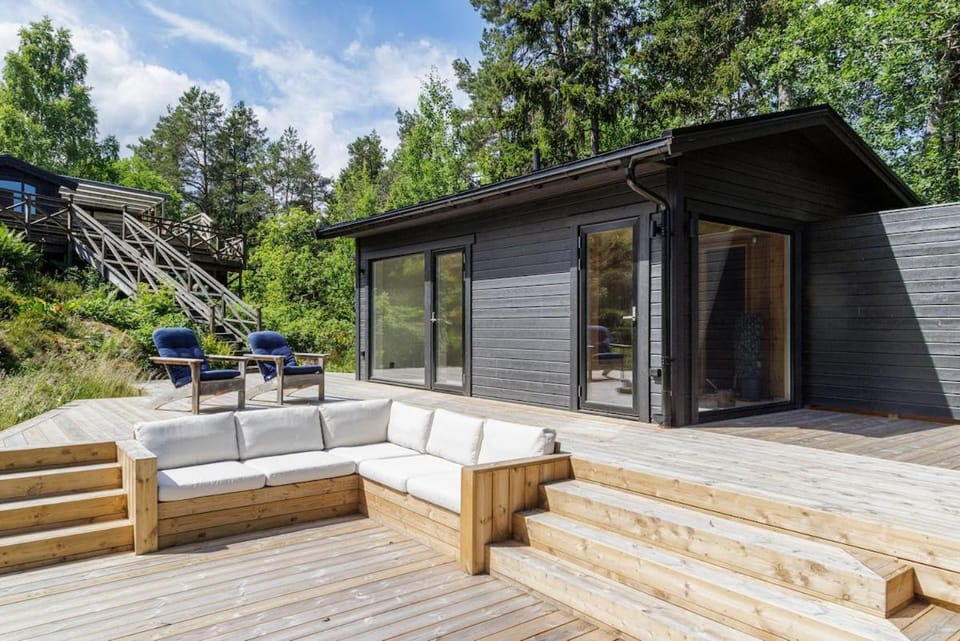 House with its own jetty, high standard - Dalarö Villa in Stockholm County
