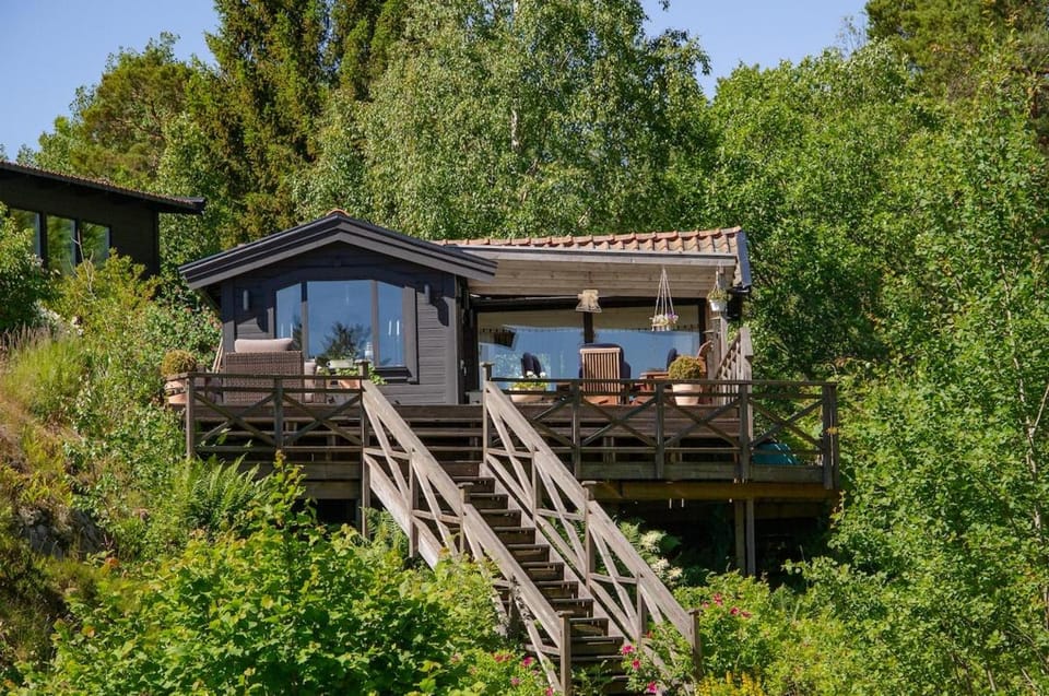 House with its own jetty, high standard - Dalarö Villa in Stockholm County