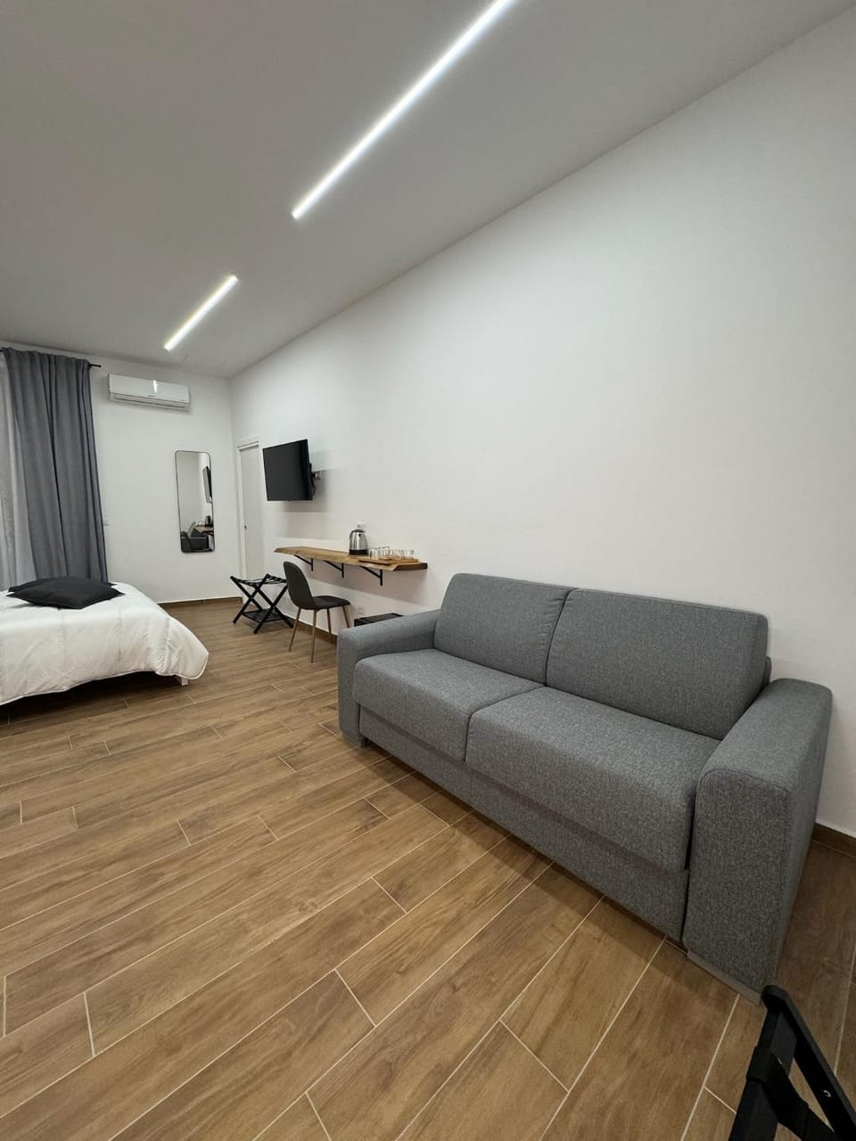 Conte di Mola 67 Bed and Breakfast in Naples