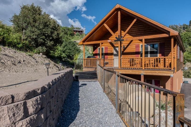 Property building, Balcony/Terrace