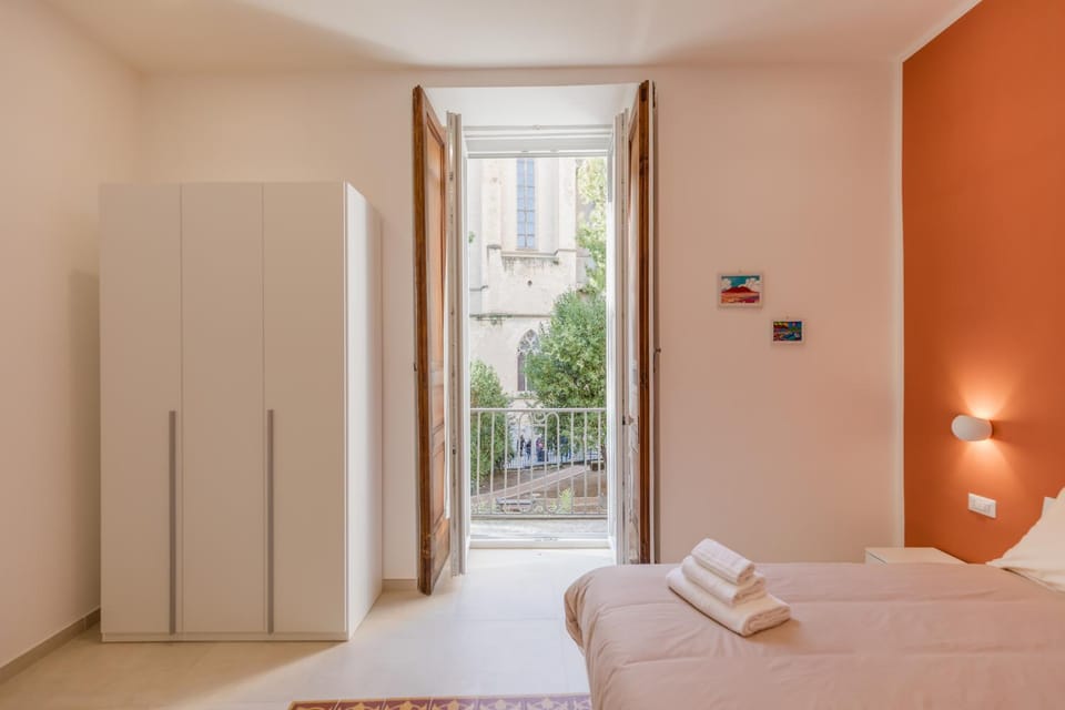Bed, Photo of the whole room, Bedroom, towels, wardrobe
