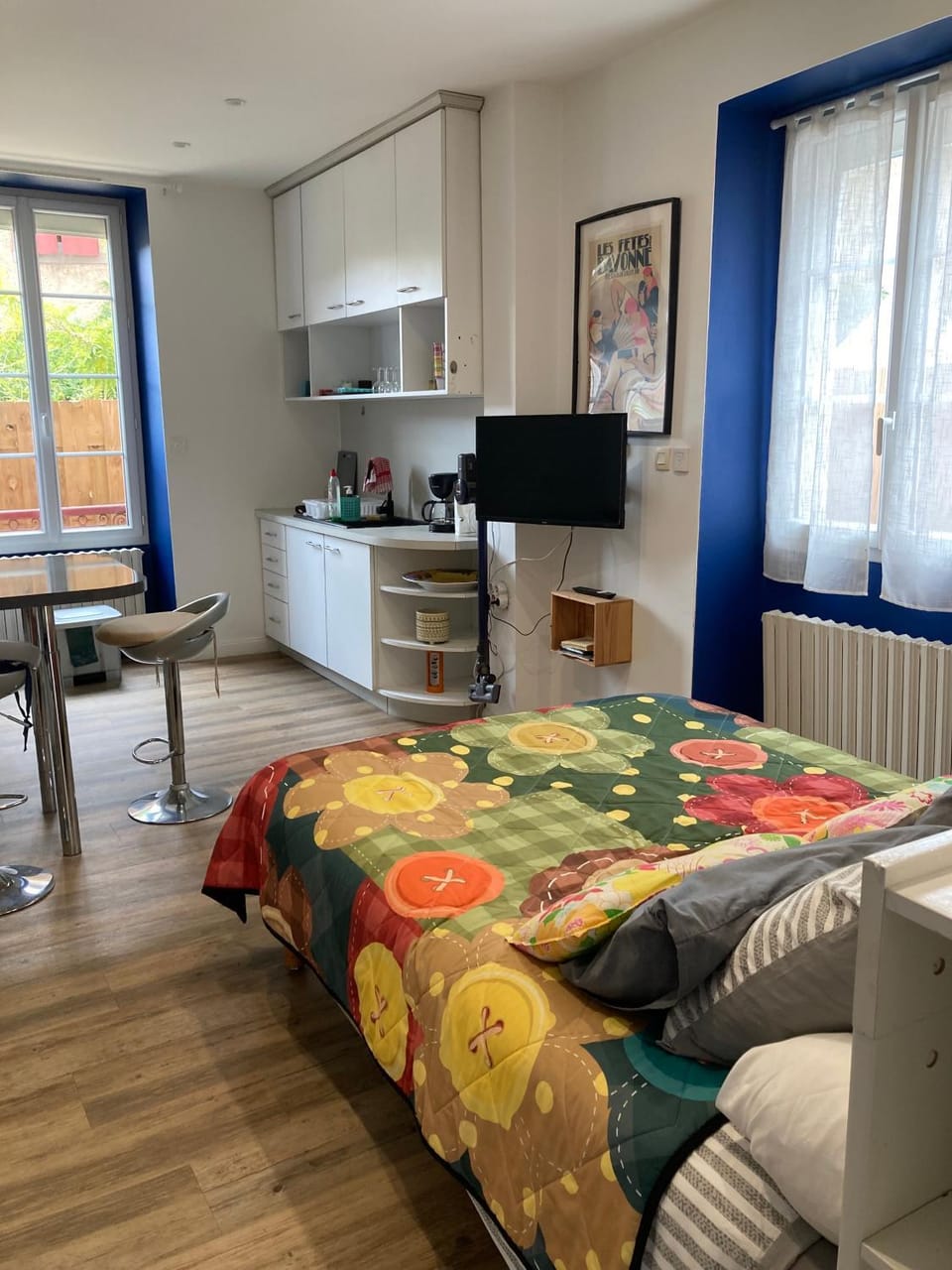 Appartement entier, 2 personnes, rez de chaussée, terrasse vue montagne, sur GR10 Apartment in French Basque Country