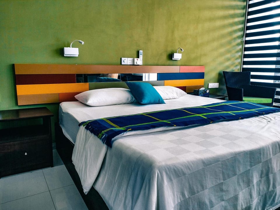 Bed, Bedroom, air conditioner
