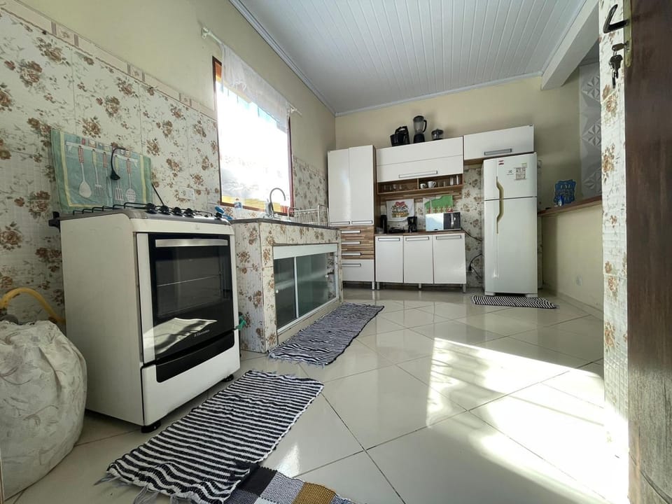 Kitchen or kitchenette, Communal kitchen, kitchen