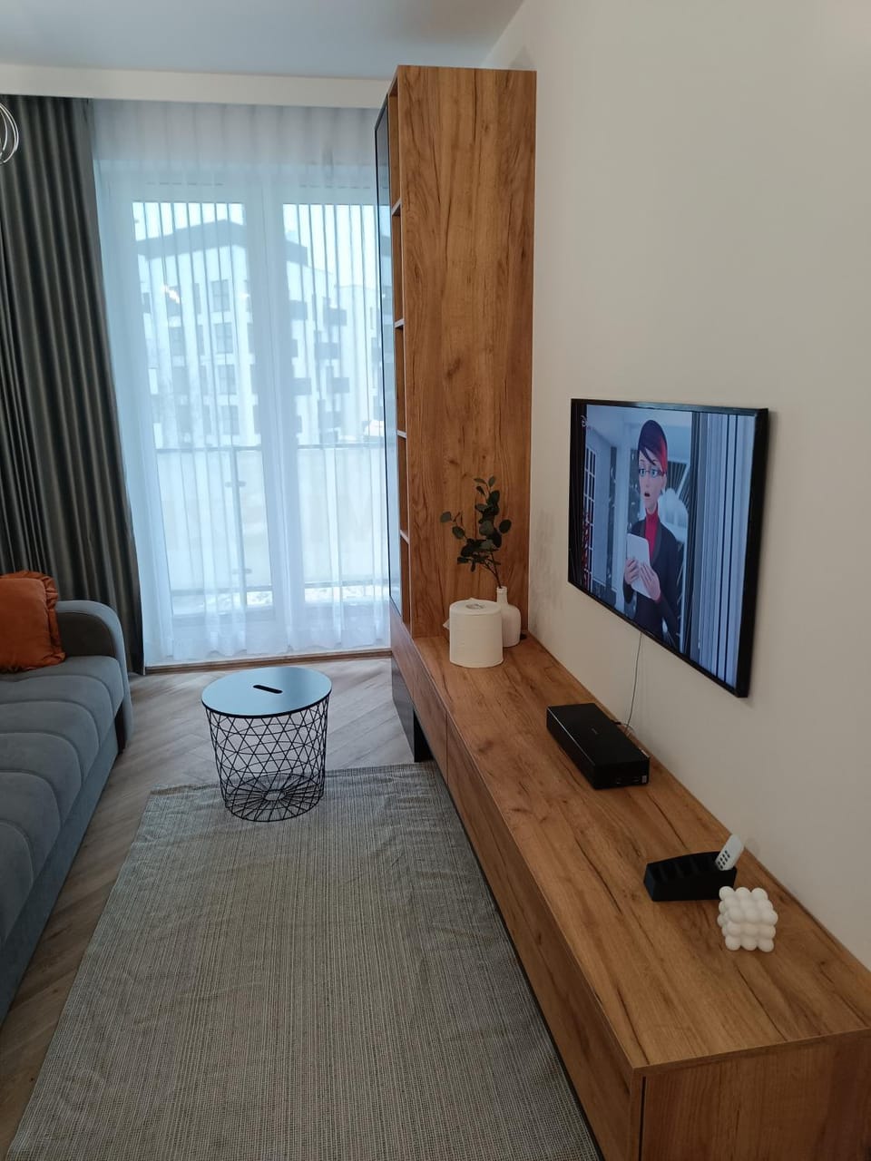 Communal lounge/ TV room, Living room, hair dresser