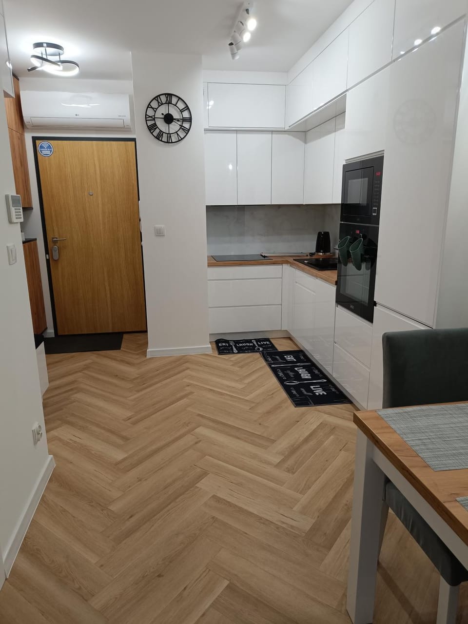 Kitchen or kitchenette, minibar, pet friendly, stove
