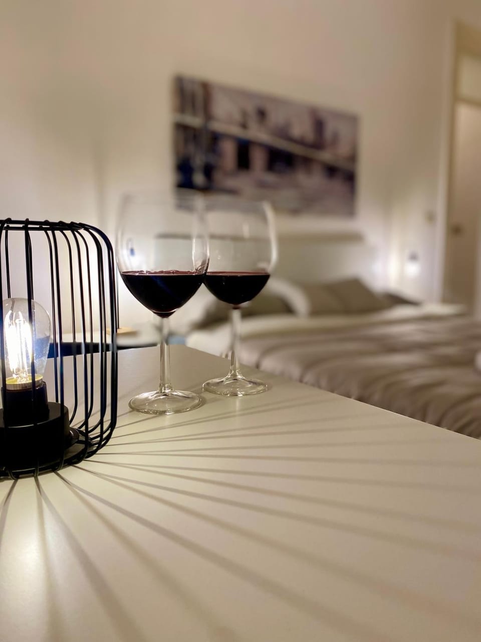 Bed, Bedroom, Drinks
