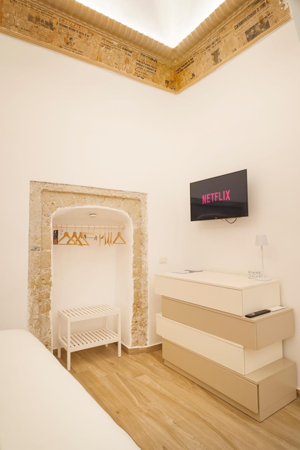 TV and multimedia, wardrobe