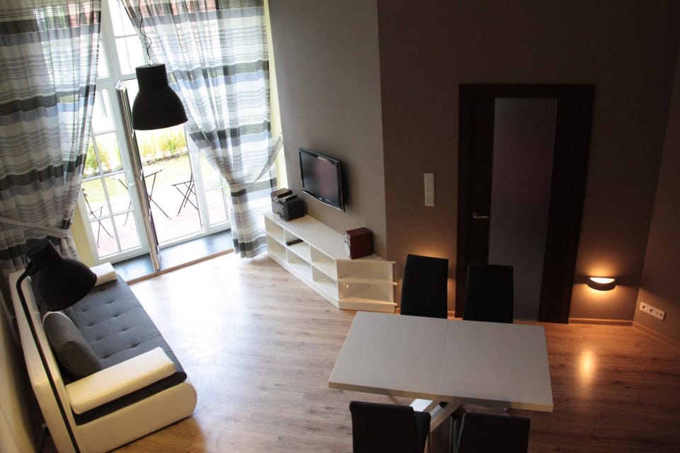 Living room, Photo of the whole room
